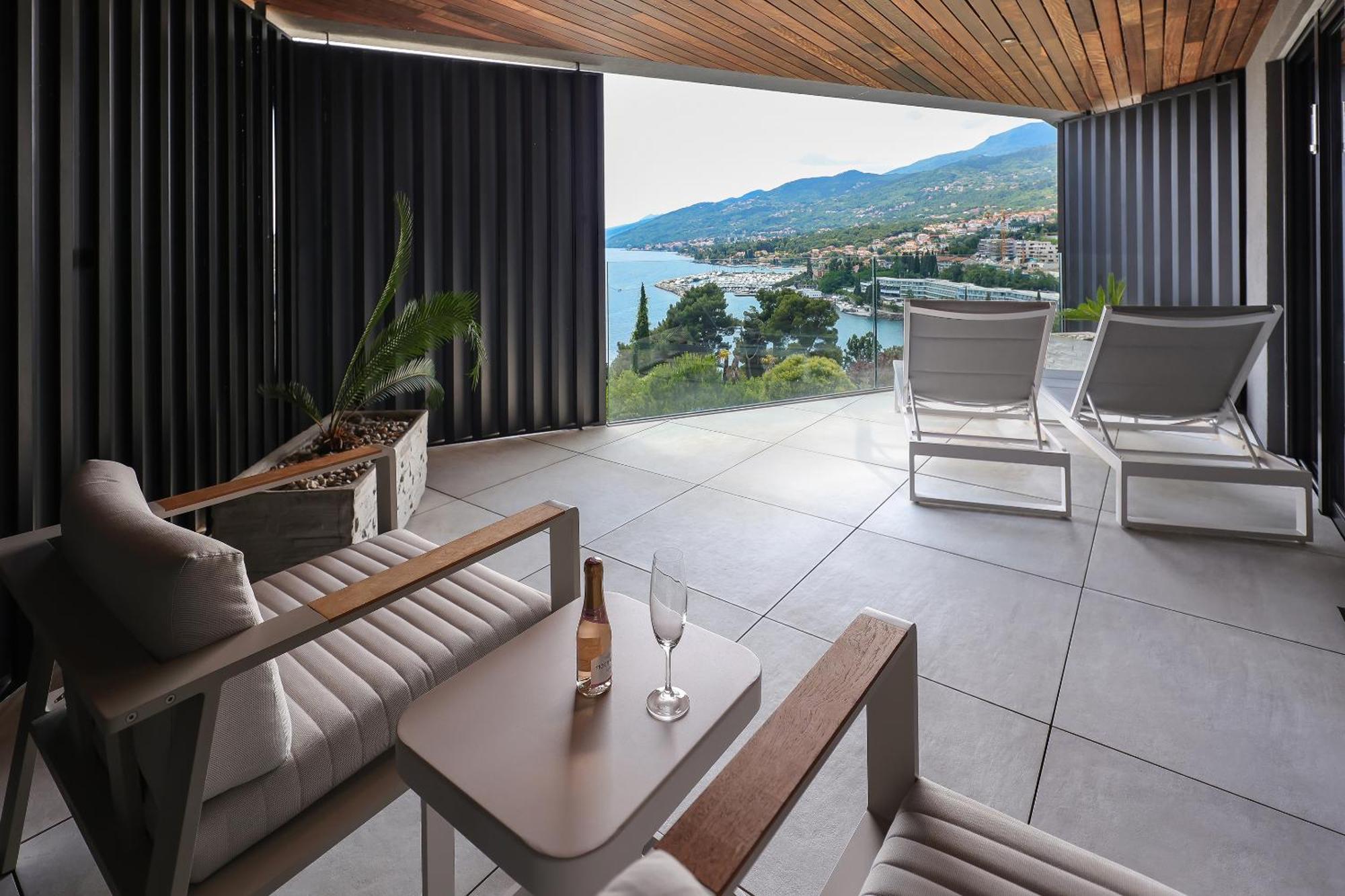 Luxury Twin Apartments Opatija Buitenkant foto