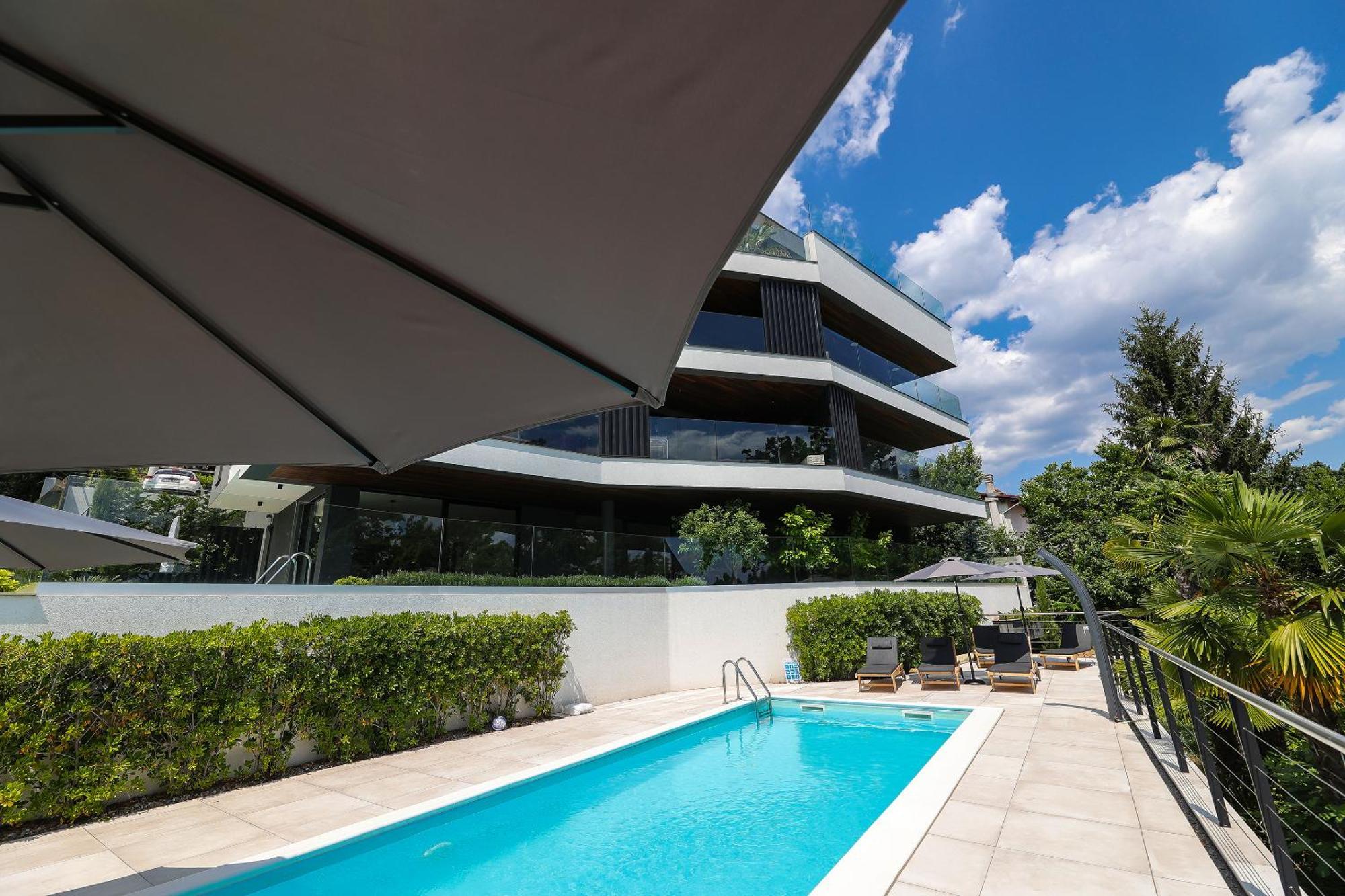 Luxury Twin Apartments Opatija Buitenkant foto