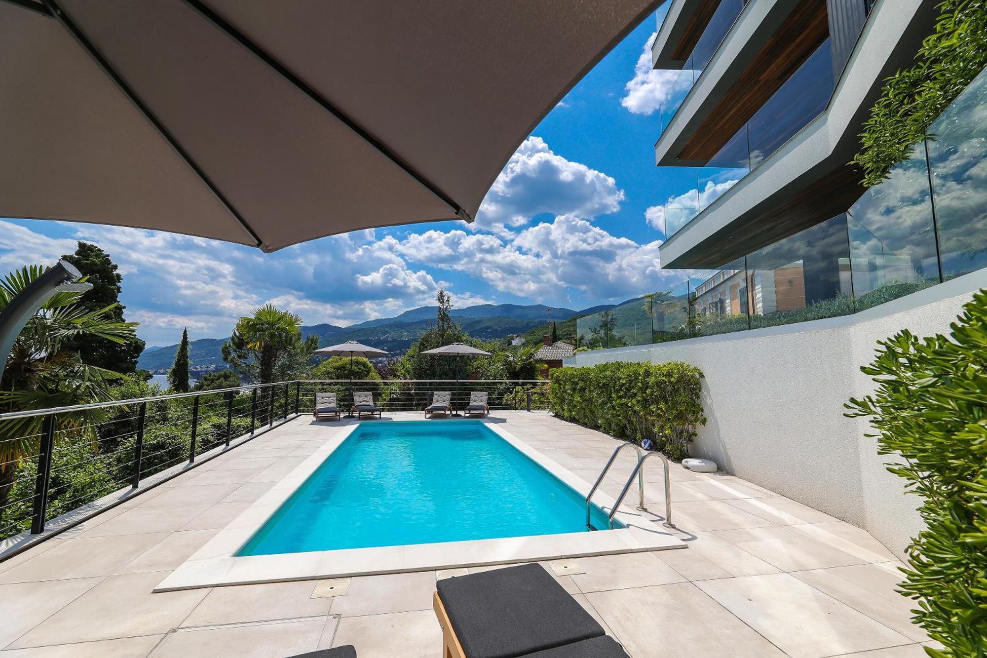 Luxury Twin Apartments Opatija Buitenkant foto