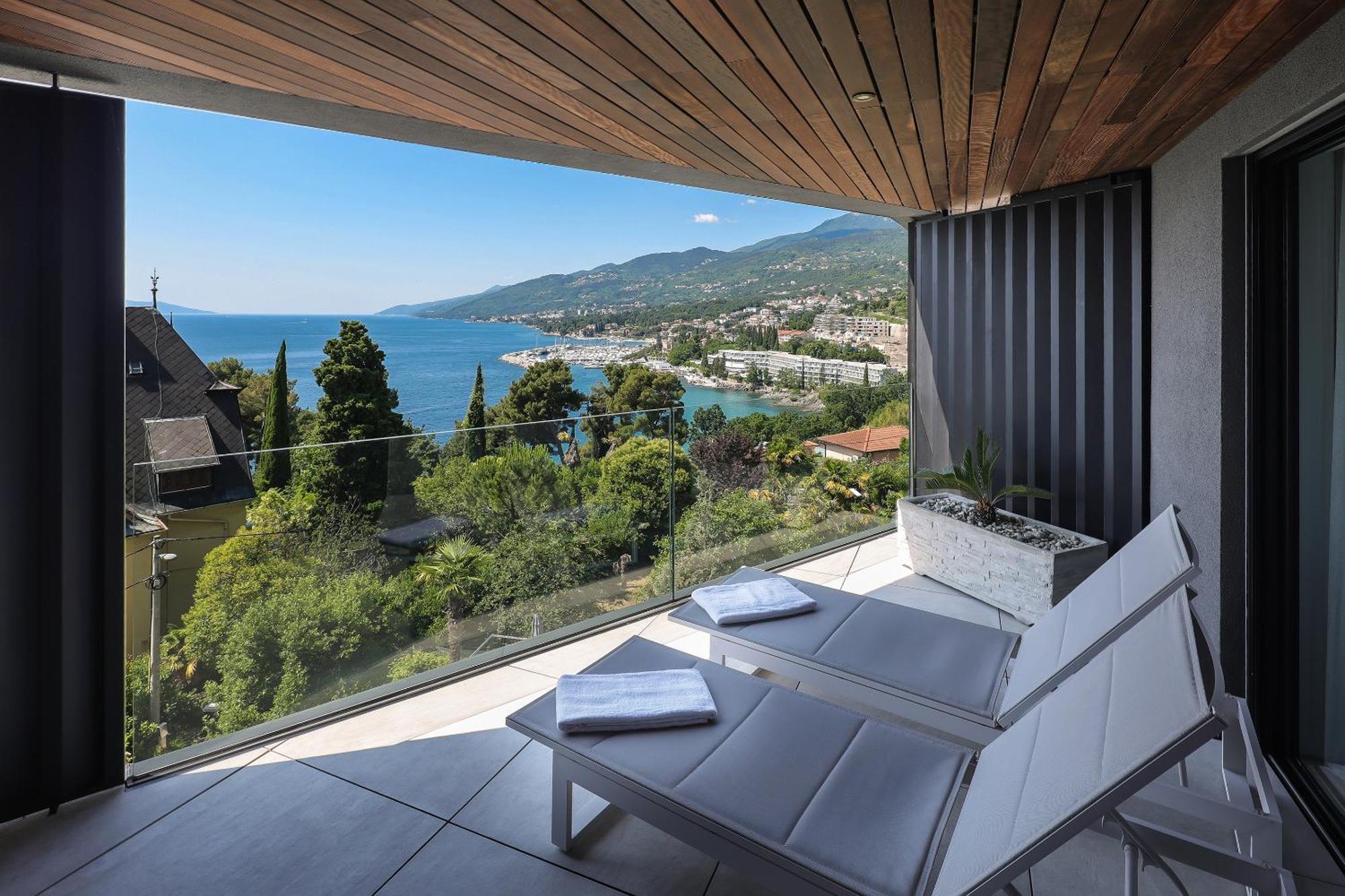 Luxury Twin Apartments Opatija Buitenkant foto